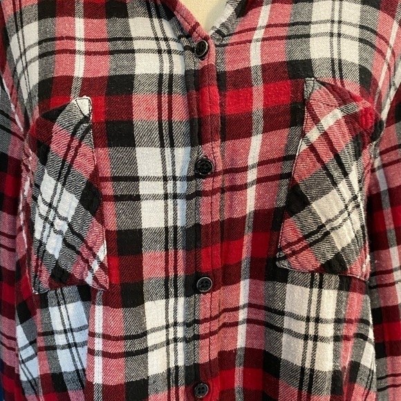SEVEN 7 Size XL Red Plaid Button Up Flannel Two Front Pockets - Picture 3 of 10